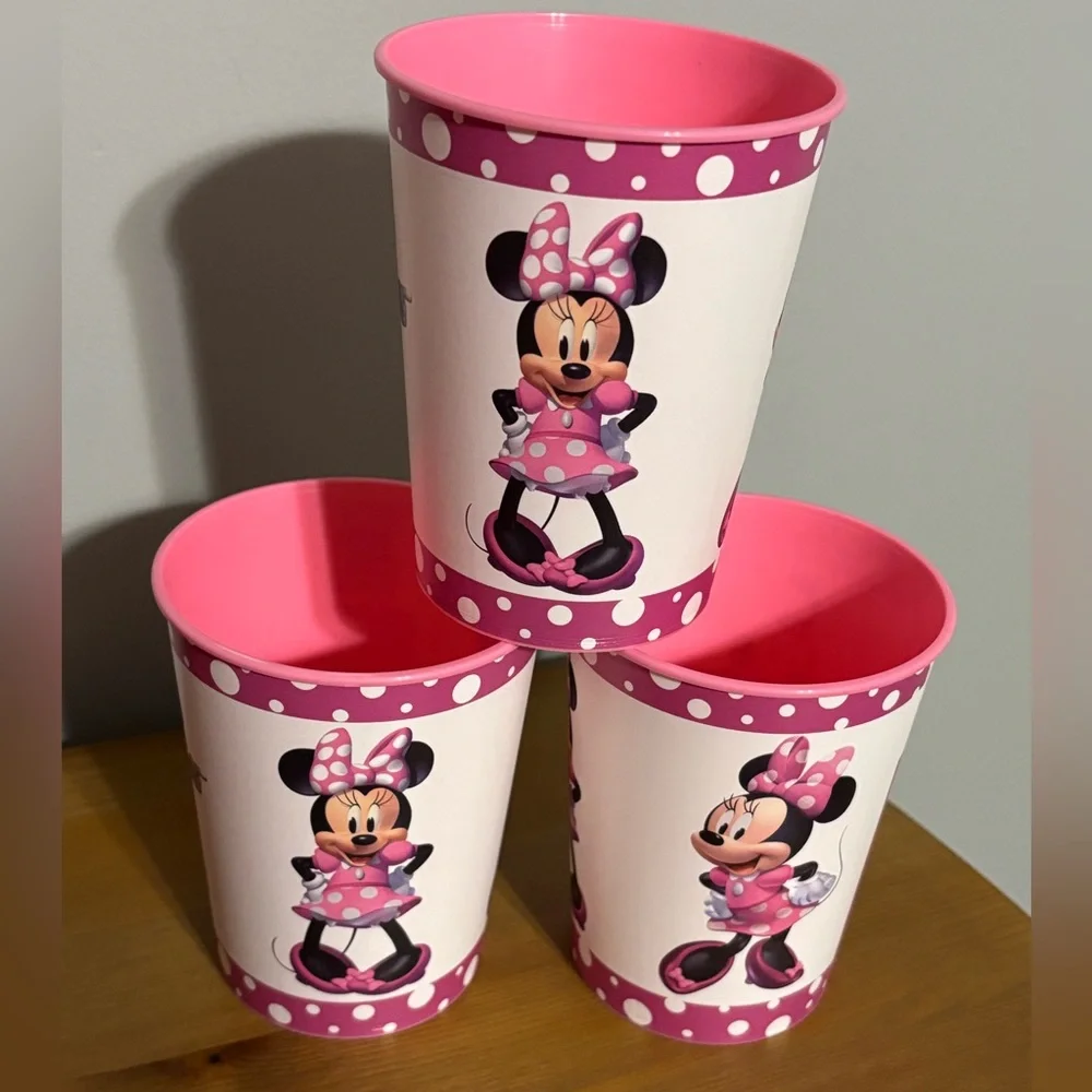 Disney Inspired Minnie Mouse Party Cups - Picture 1 of 2